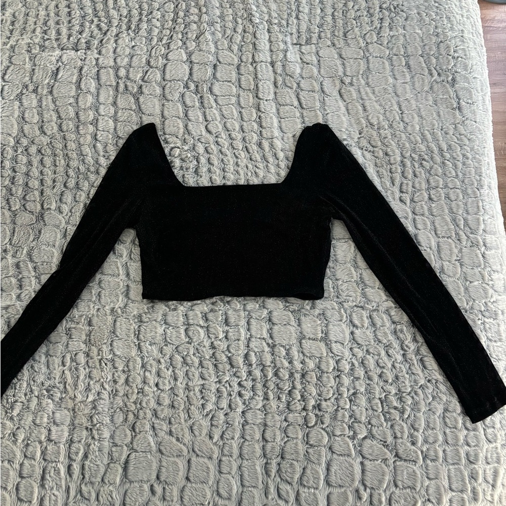 NWOT Small Black Pink Lily Boutique Long Sleeve Sparkly Crop Top